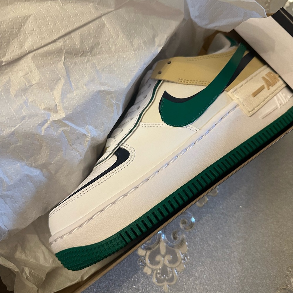 Air Force 1 Shadow